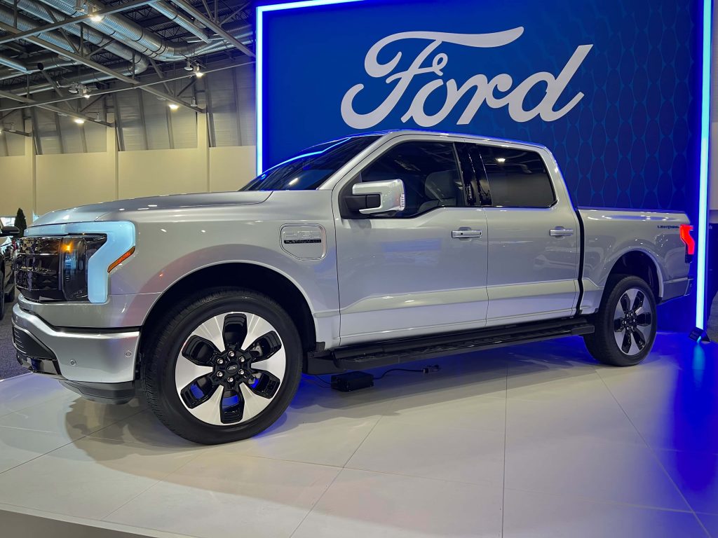 2023 Ford F 150 Lightning